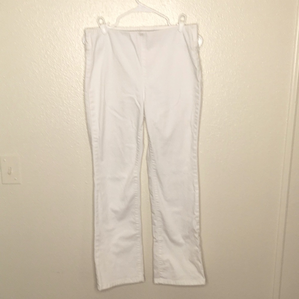 Soft Surroundings White Denim Straight Leg Pull on Pants